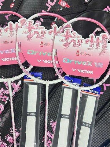 https://vclshop-webuat.tadalabs.vn/wp-content/uploads/2026/04/9d84392e0b4d492e836fbc8b25d0e463-1.jpg